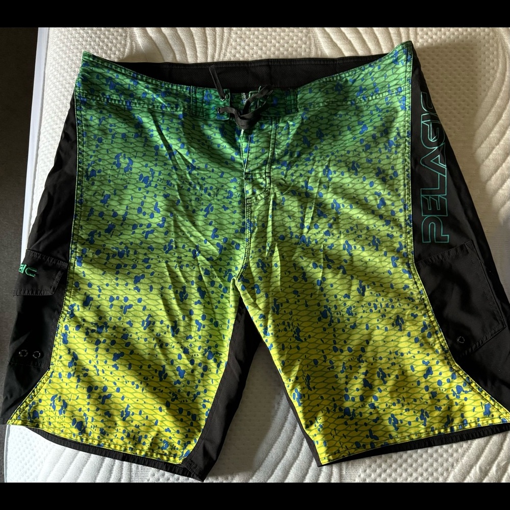 PELAGIC MENS BOARD SHORTS